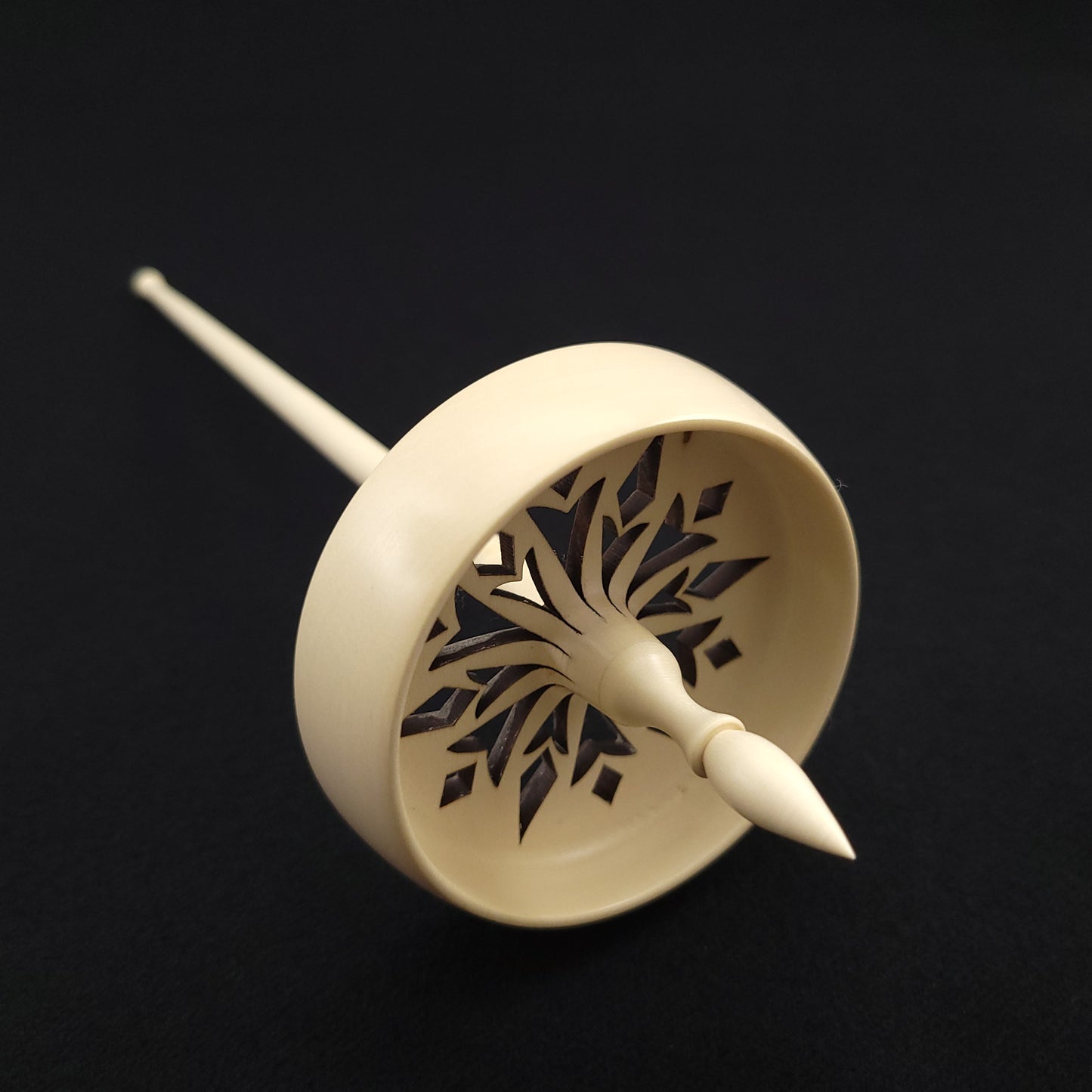Large Holly Bottom Whorl Spindle