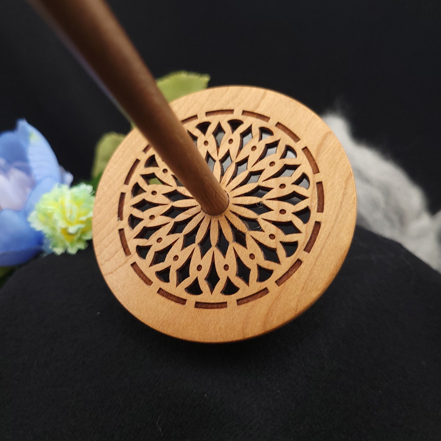 Large Cherry Bottom Whorl Spindle