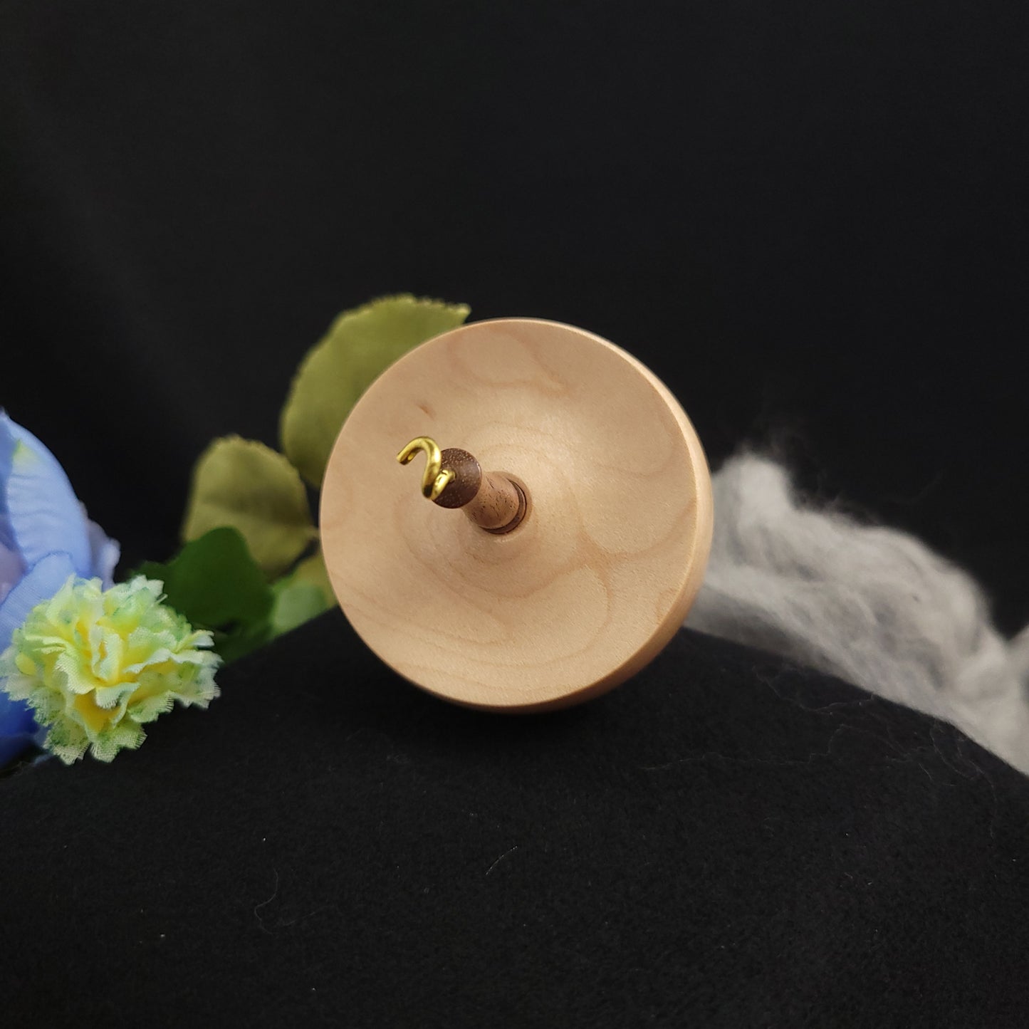 Small Broadleaf Maple Top Whorl Spindle