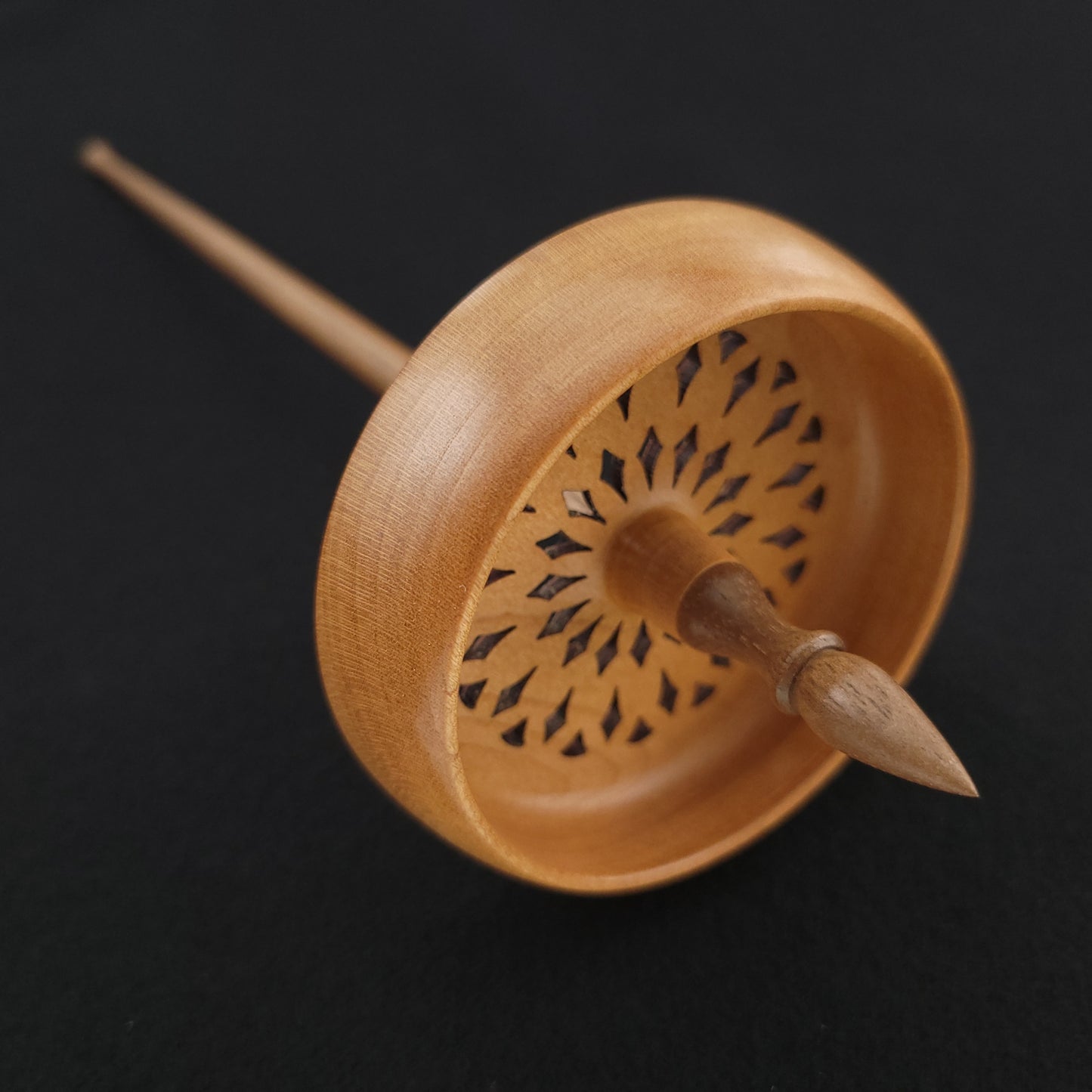 Large Cherry Bottom Whorl Spindle