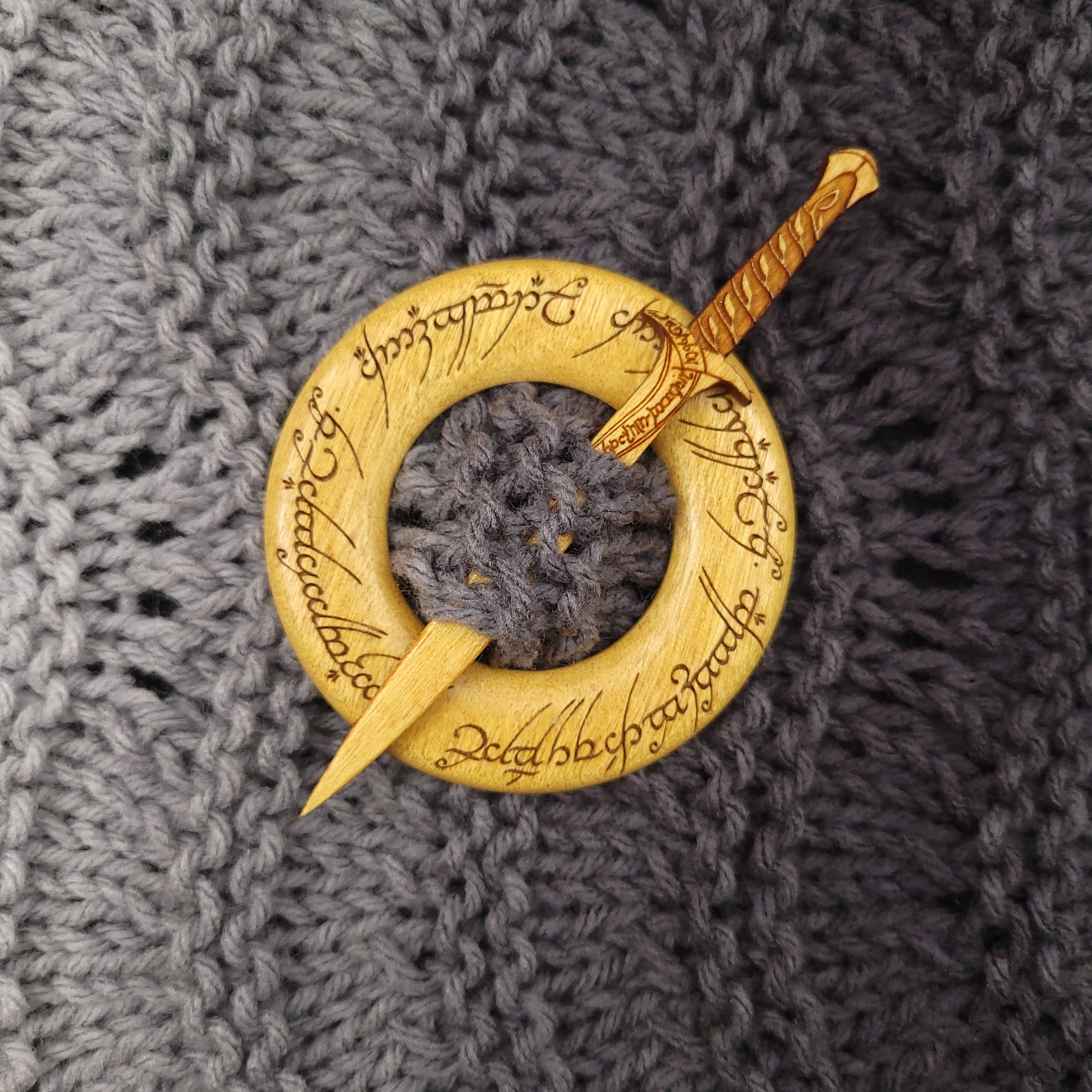 Yellowheart Lord of the Rings One Ring Shawl Pin and Ring Set